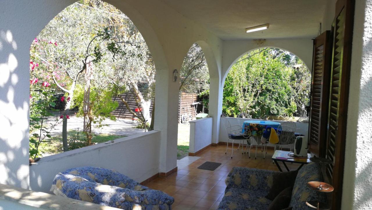 Garden Bungalow Valentina Stavros  Exterior photo
